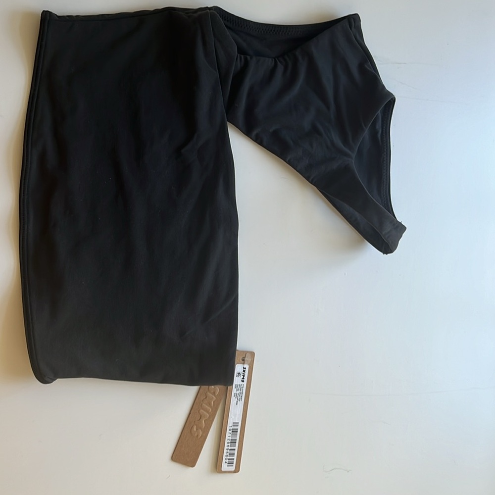 Skins Fits Everybody Super Crop Top - black size xxs NWT - Picture 4 of 6